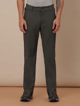 Wrangler - Men Grey Solid Straight Fit Casual Trouser