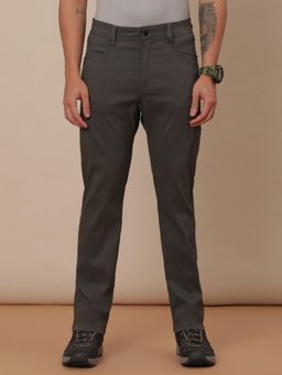 Wrangler - Men Grey Solid Regular Fit Casual Trouser