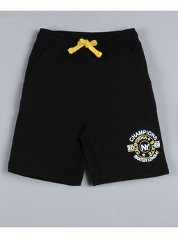 PLUM TREE - Black Solid Regular Shorts