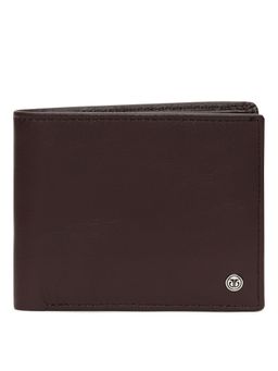 Titan - Solid Leather Bifold Wallet in Color Brown