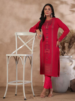 ISHIN - Women's Pink Jacquard Style Ethnic Motifs Straight Winterwear Kurta