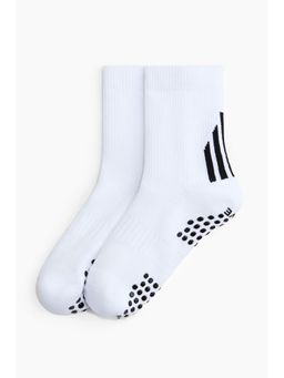 H&M - Boys White 2-pack football socks with grip soles