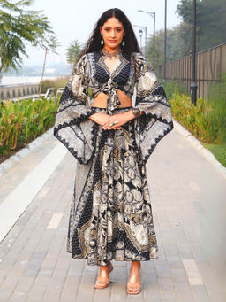 BOHOLYFE - Black And White Boho Paisley Co-Ord Set With Golden Glam