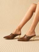 Brown color option, Currently selected