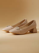 Cream color option, Currently selected