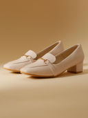 Cream color option, Currently selected