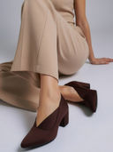 Brown color option, Currently selected