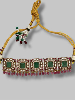Beryachi - Kavya Kundan Necklace Set