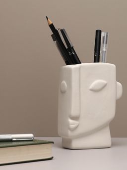 Bonhomie - White Solid Face Shaped Minimalistic Ceramic Vase