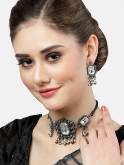 Moedbuille - Crystals & Pearls Antique Tribal Design Oxidised Silver Plated Jewellery Set