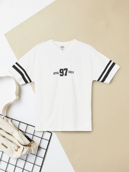max - Boys White Polyester Half Sleeves T-shirt