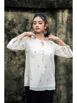 Sutra Art of Clothing - Ivory Petal Handwoven Jamdani Top