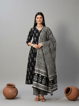 Gahan - Womens Cotton Blend Printed Anarkali Kurta Pant With Dupatta