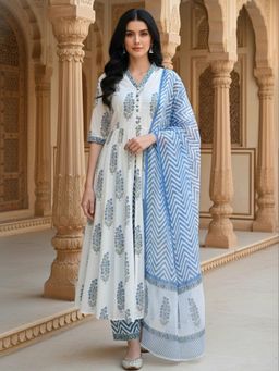 Gahan - Womens Cotton Blend Printed Anarkali Kurta Pant With Dupatta