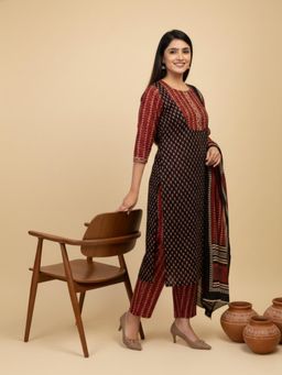 Gahan - Womens Cotton Blend Printed Kurta Pant With Dupatta