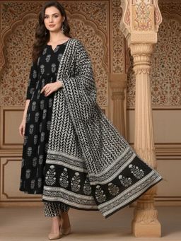 Gahan - Womens Cotton Blend Printed Anarkali Kurta Pant With Dupatta