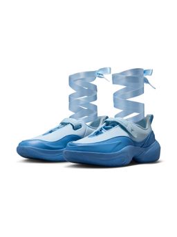 Nike - Women's Jordan Pointe Sneakers