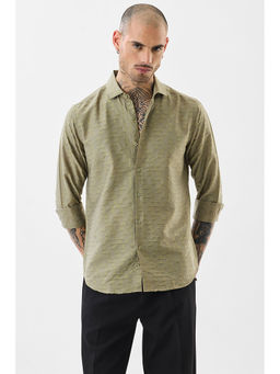 Snitch - Men Olive Textured Casual Shirt