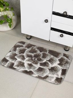 Saral Home - Petal Soft Antiskid Bath Mat