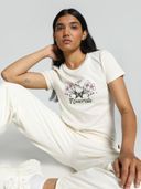 White color option, Sold out, Currently selected