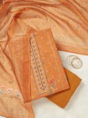 Orange color option, Sold out, Currently selected