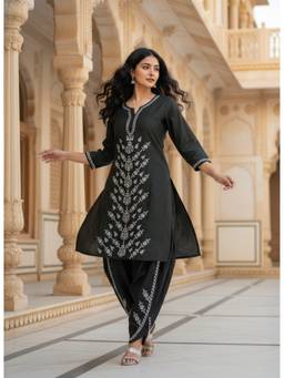 Khaka-The Chikankari Heritage - Black Chikankari Chanderi Silk Kurta with Dhoti