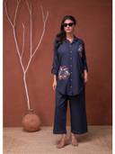 Navy Blue color option, Currently selected
