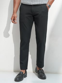 HIGHLANDER - Men Black Lycra Super Stretch Textured Checked Trouser
