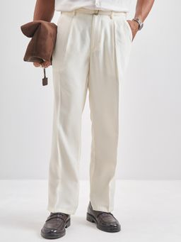 HIGHLANDER - Men Off White Solid Relaxed Fit Formal Trouser