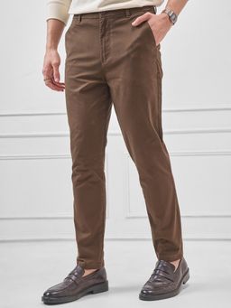 HIGHLANDER - Men Brown Solid Slim Fit Trouser
