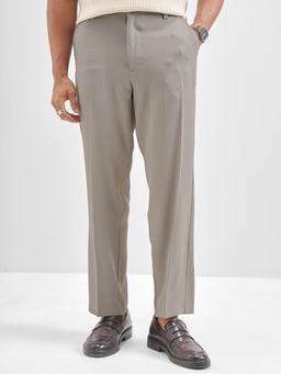 HIGHLANDER - Men Tan Solid Straight Fit Trouser