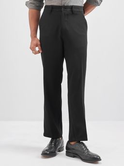 HIGHLANDER - Men Black Solid Straight Fit Trouser