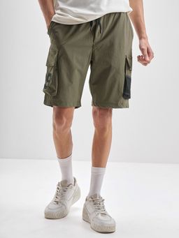 HIGHLANDER - Men Olive Solid Super Stretch Parachute Cargo Shorts