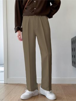 Off Duty India - Men Khaki Polyester Solid Straight Fit Pant