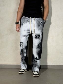 Off Duty India - Men Black Polyester Typography Relaxed Fit Pant