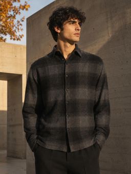 CAHOOT - Men Charcoal Grey Buffalo Check Casual Shirt