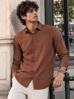 CAHOOT - Men Dark Brown Solid Full Sleeve Casual Shirt