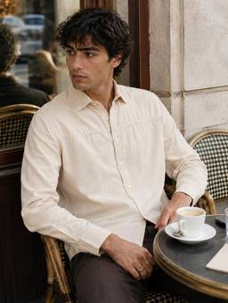 CAHOOT - Men Classic Beige Solid Full Sleeve Casual Shirt