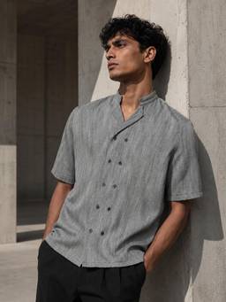 CAHOOT - Men Grey Textured Regular Fit Half Sleeve Casual Shirt