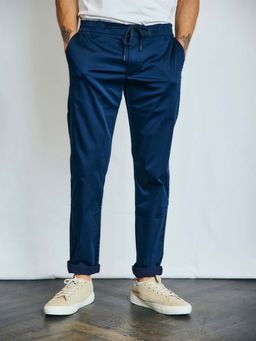 Bruun & Stengade - Men Navy Blue Solid Regular Fit Mid-Rise Trouser