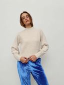 Beige color option, Currently selected
