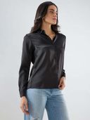 Black color option, Currently selected