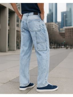 Bewakoof - Men Light Blue Washed Straight Fit Mid Rise Jeans