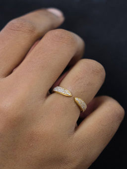 ANUSHKA JAIN JEWELLERY - 925 Claw Ring White
