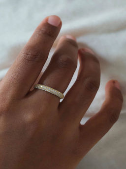 ANUSHKA JAIN JEWELLERY - 925 Aura Ring White