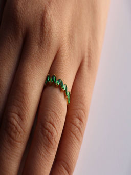 ANUSHKA JAIN JEWELLERY - 925 Emerald Marquise Band Ring Green