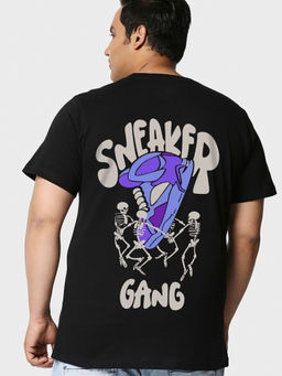 Bewakoof - Men's Black Sneaker Gang Graphic Printed Plus Size T-shirt