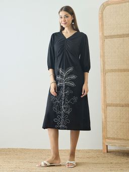 ZUMMER - Black Cotton Embroidered Puff Sleeve Midi Dress