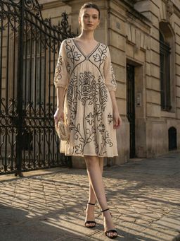 ZUMMER - Off White Embroidered Puff Sleeve Short Dress