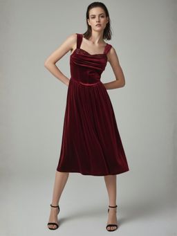 Outzidr - Wine Sweetheart Neckline Flared Dress with Sequins